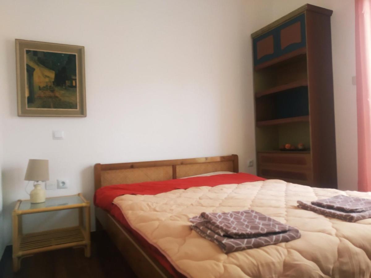 Experience An Easy Living Place Downtown In Афины Экстерьер фото