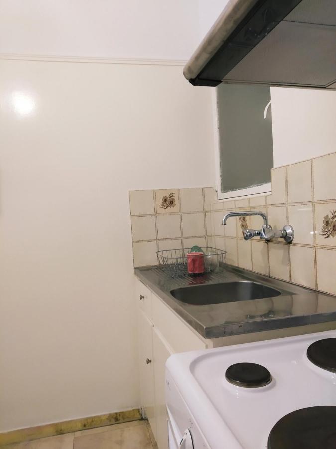 Experience An Easy Living Place Downtown In Афины Экстерьер фото